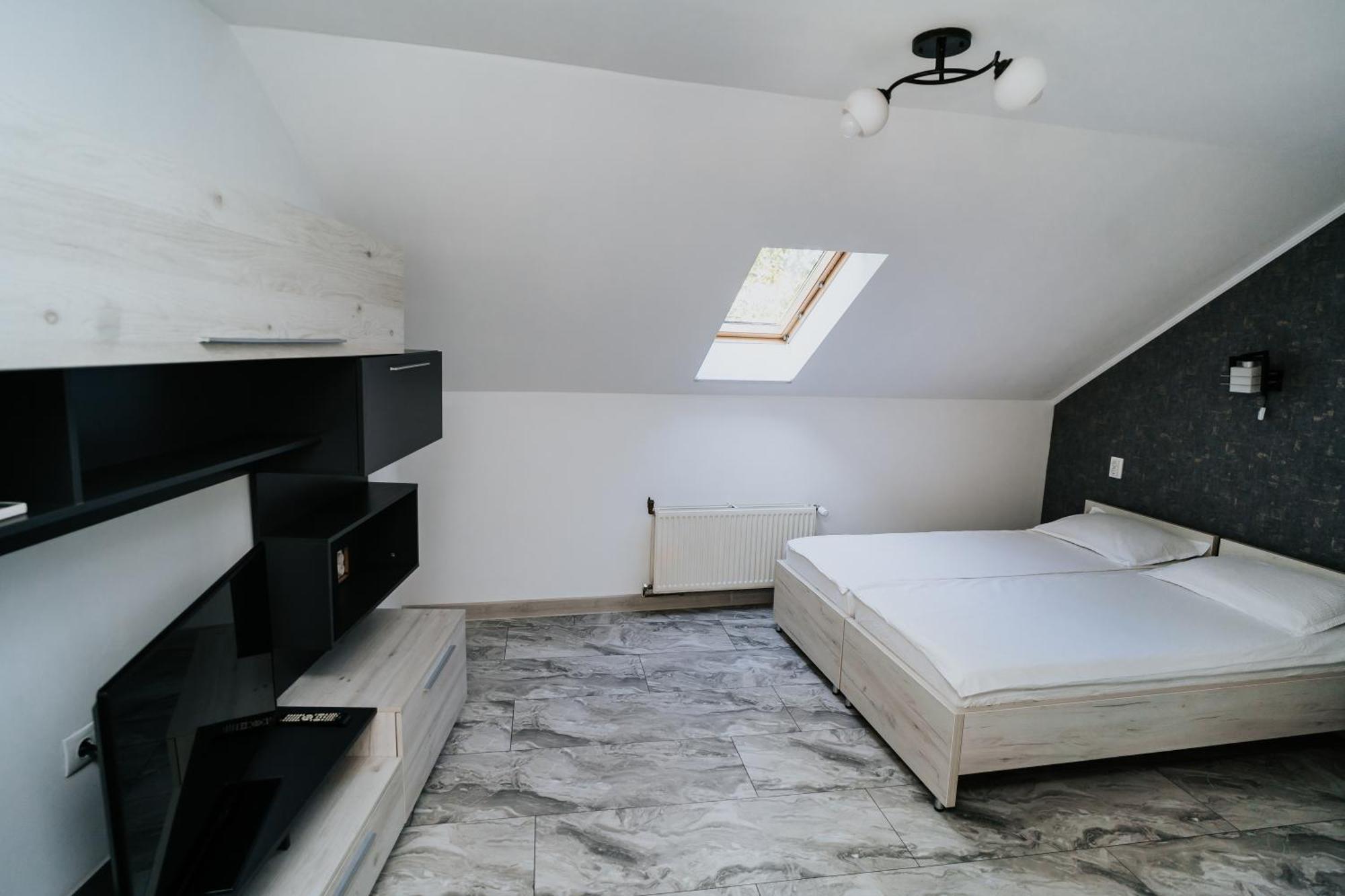 Apartment Attic Сибиу Экстерьер фото