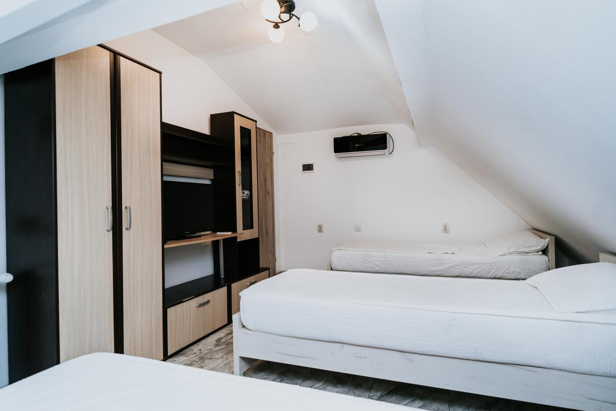 Apartment Attic Сибиу Экстерьер фото